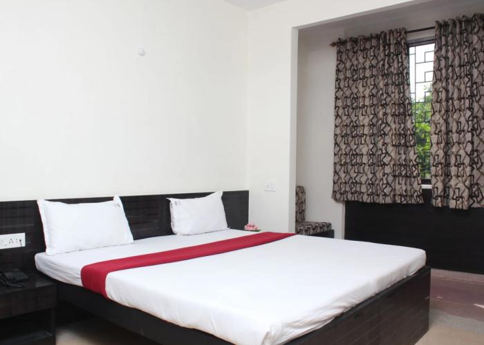 Hotel Nest International