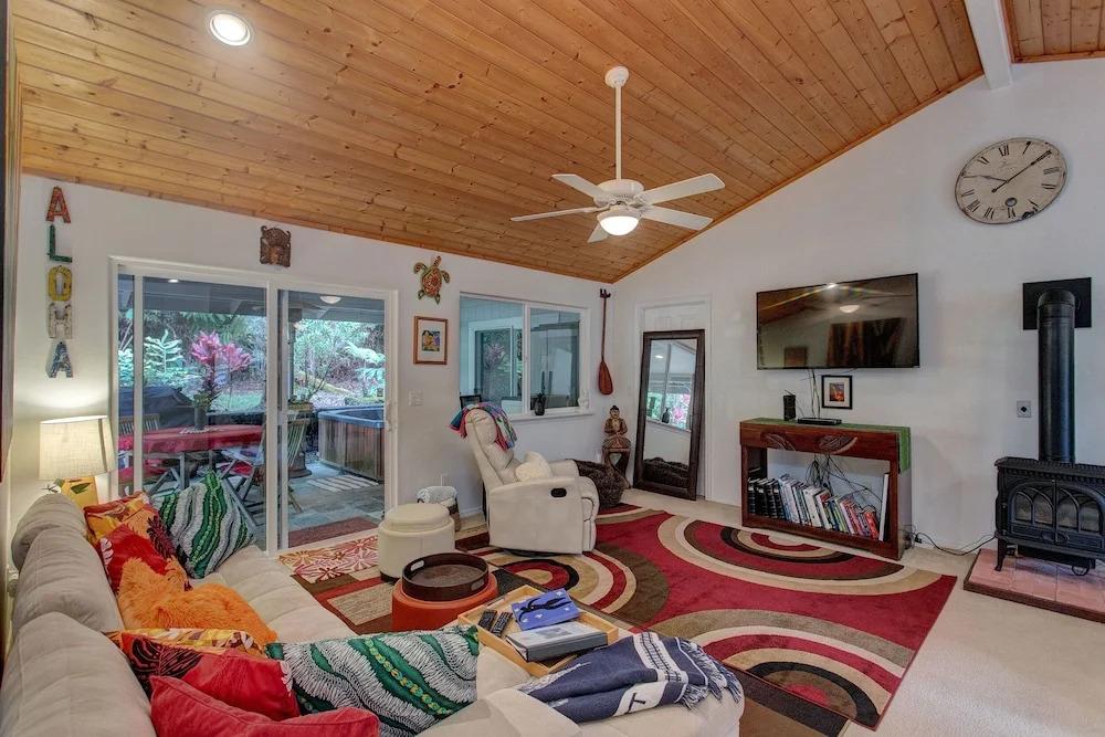 Aloha Ohia Hale 1 Bedroom Home by RedAwning