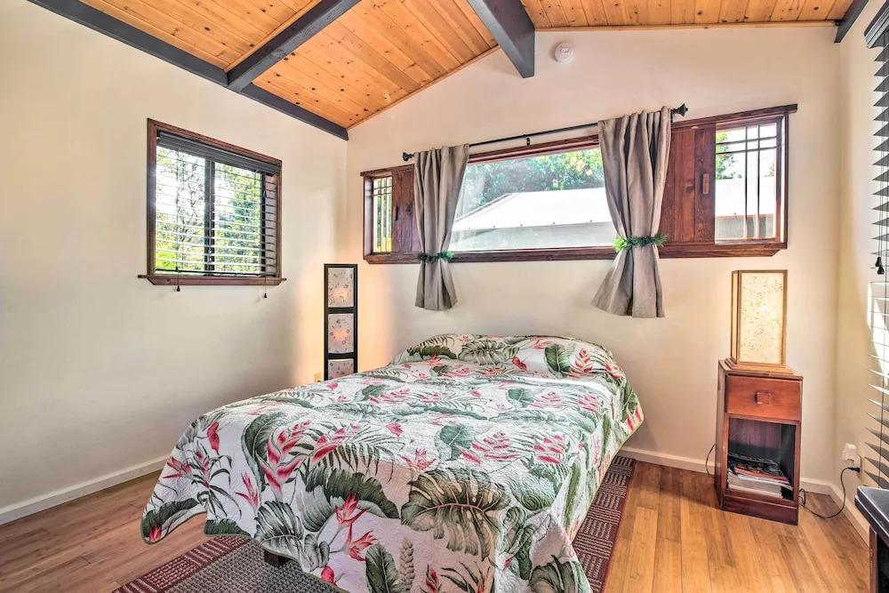Cozy Volcano Studio w/ Phenomenal Rainforest Views
