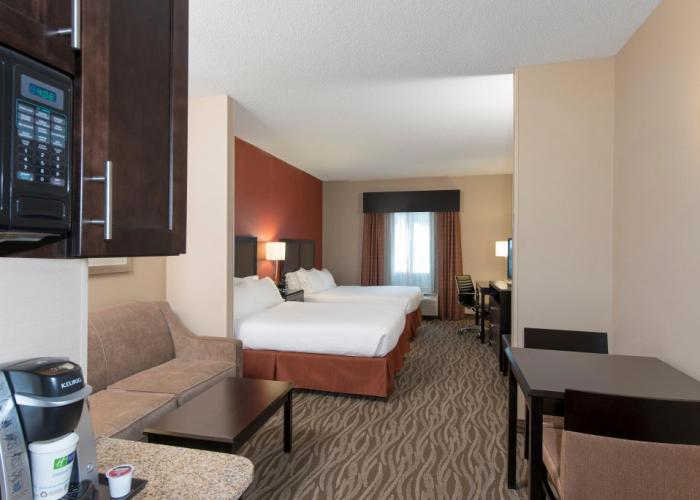 Holiday Inn Express Hotel & Suites Grand Rapids-North by IHG