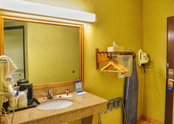 Baymont by Wyndham Grand Rapids N/Walker