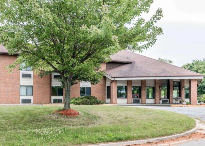 Quality Inn Grand Rapids North