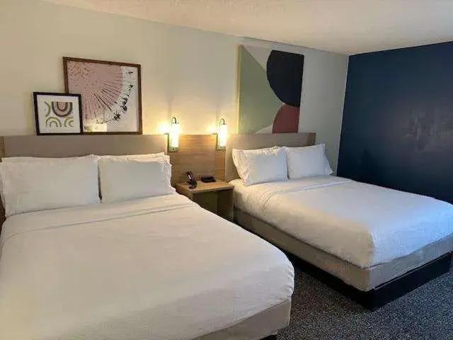 Spark By Hilton Walker Grand Rapids North