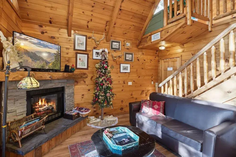 Always & Forever 1 Bedroom Cabin by RedAwning