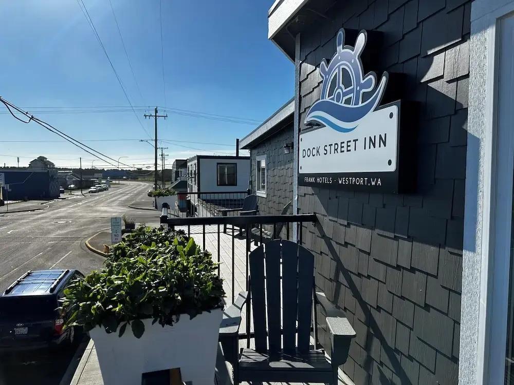 Dock Street Inn