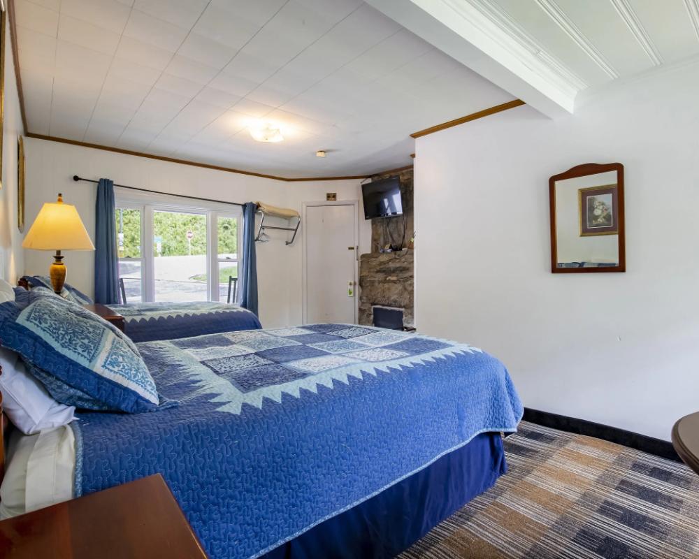 Lloyd's On The River Country Inn By Oyo