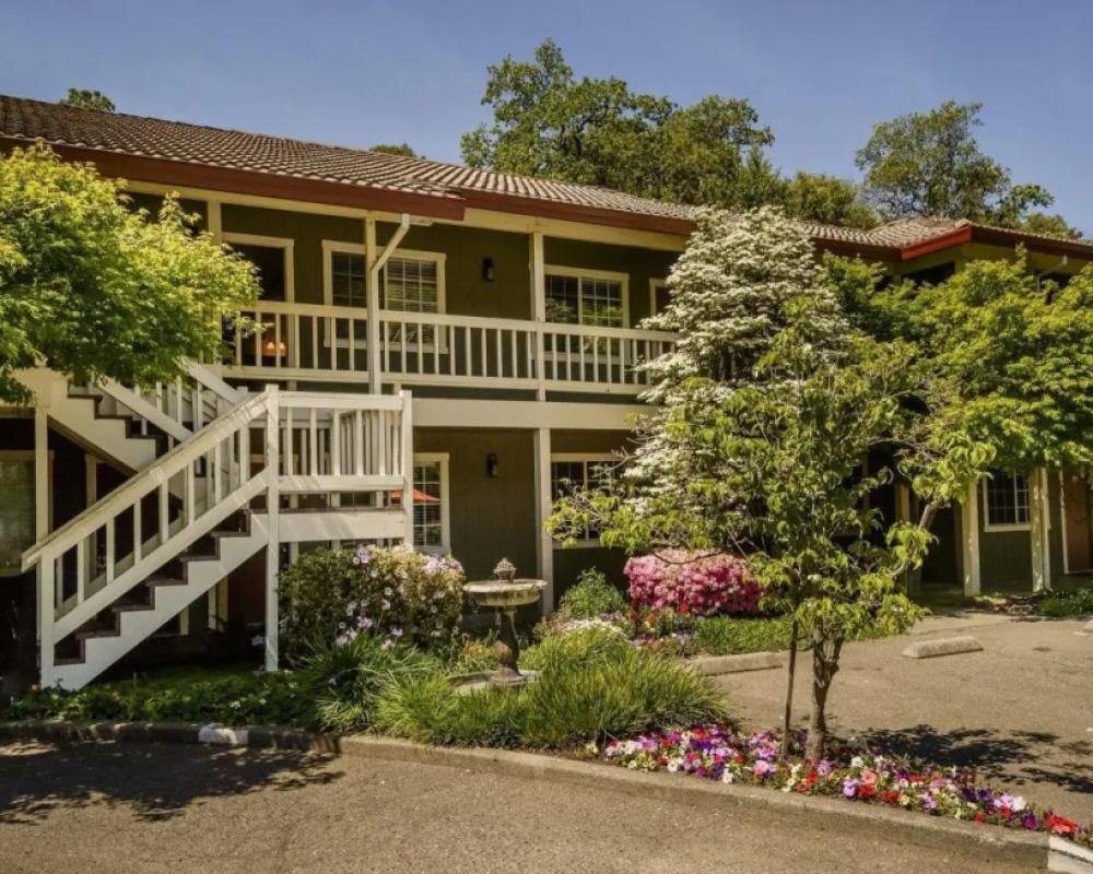 The Jack London Lodge