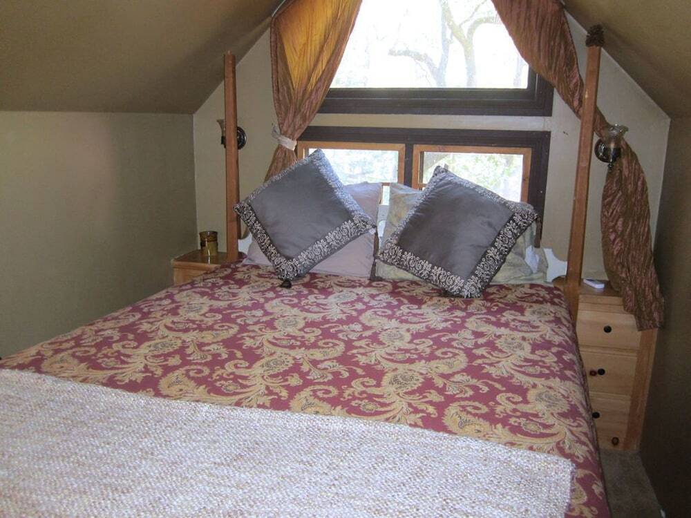 Always Inn Idyllwild Cottages