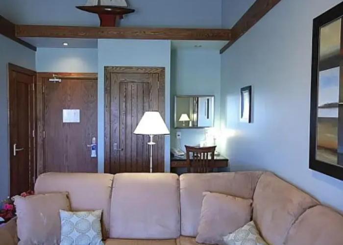 Huff Estates Inn & Winery
