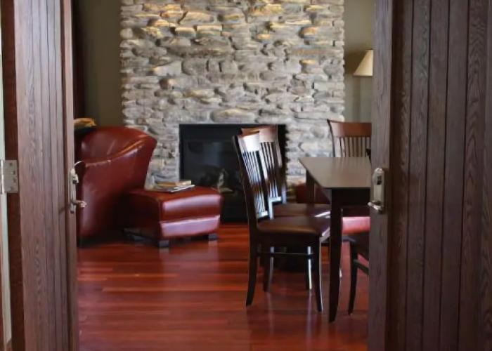 Huff Estates Inn & Winery