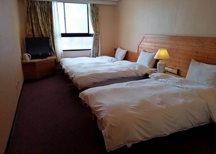 Chungli Business Hotel