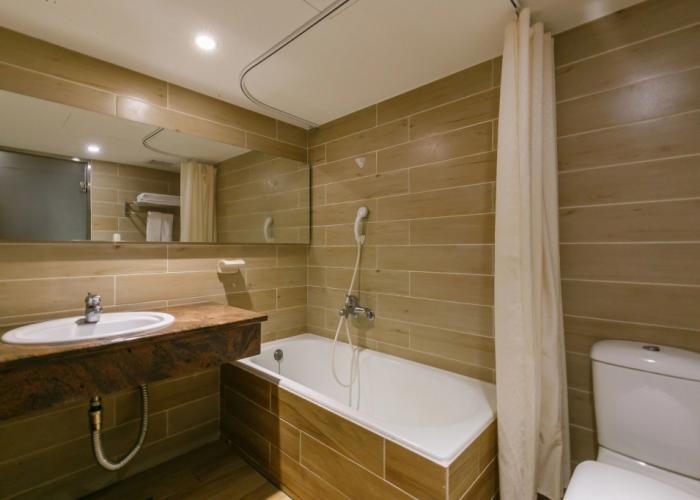 Highness Hotel