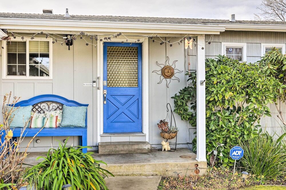 1 Mi to Main Street Sutter Creek: Poolside Oasis!