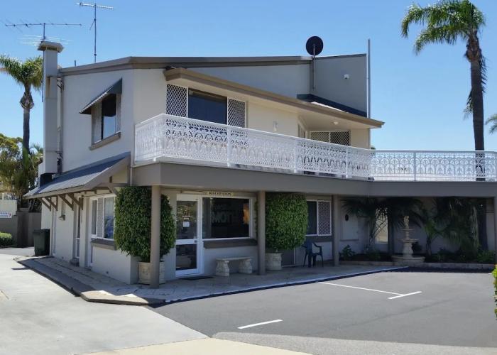 Foreshore Motel