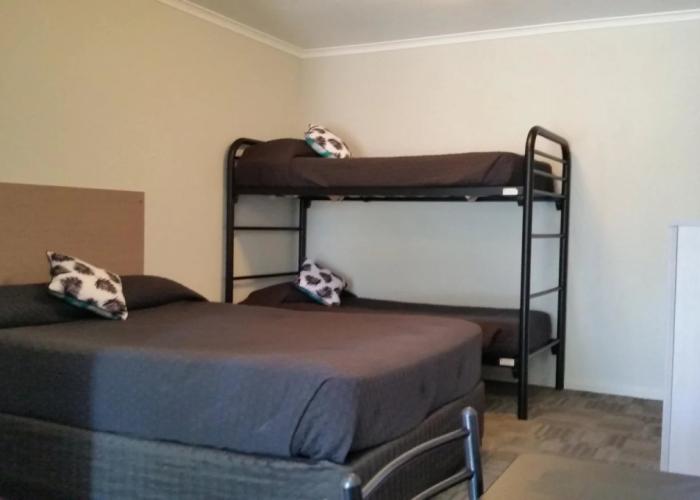Foreshore Motel