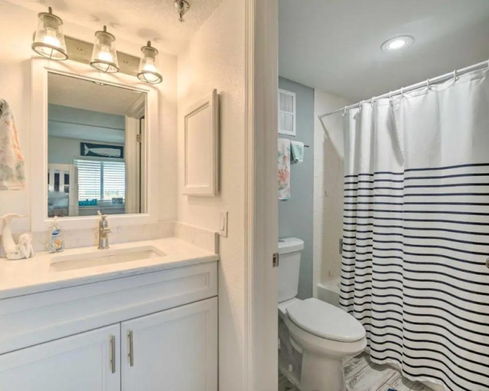 Private Beach Access & Gulf Views: Hudson Condo!