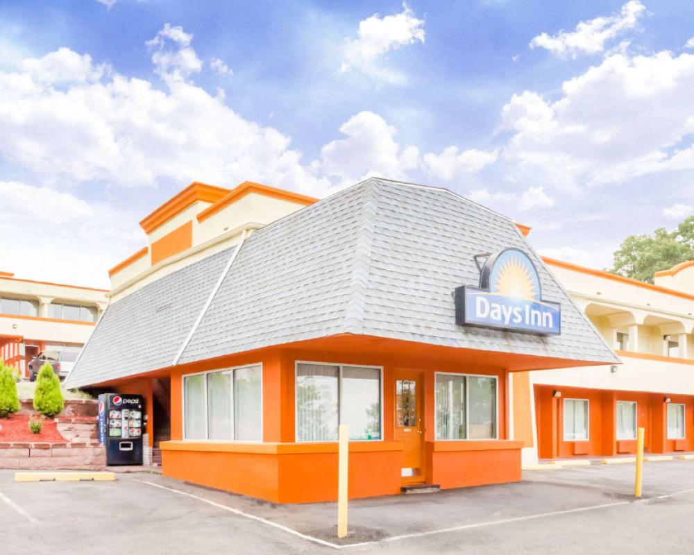 Travelodge by Wyndham Strathmore