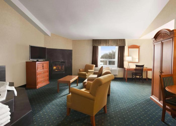 Travelodge by Wyndham Strathmore