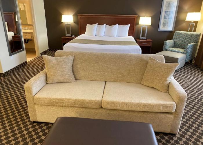 Best Western Strathmore Inn