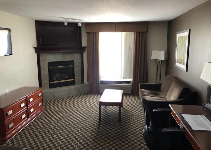 Best Western Strathmore Inn