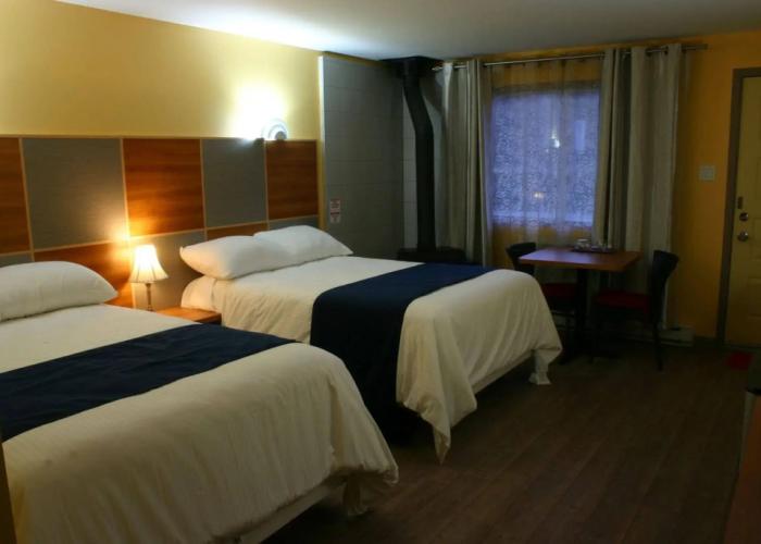 Motel des Pentes et Suites