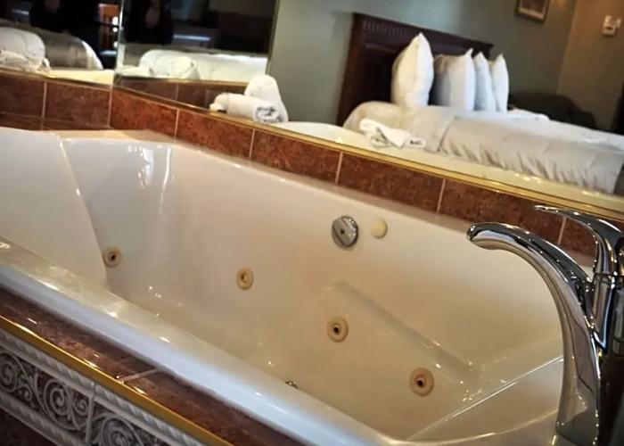 Hotel & Suites Les Laurentides Saint Sauveur