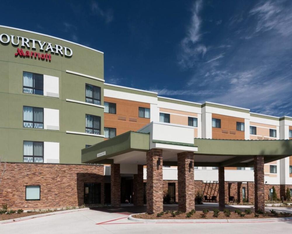 Courtyard by Marriott Houston North/Shenandoah