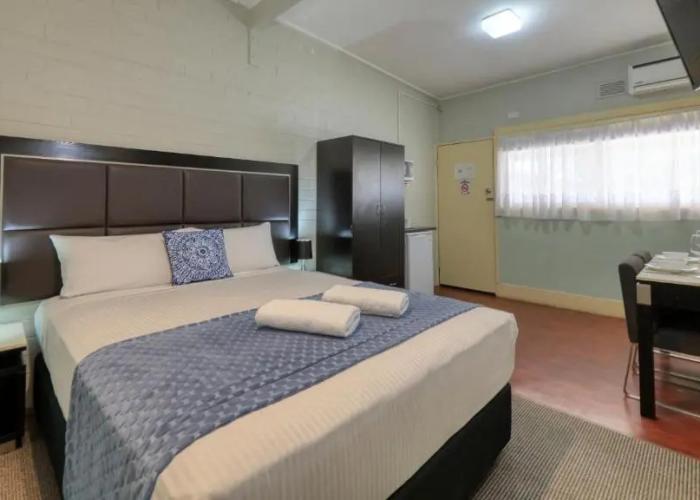 Rose City Motor Inn