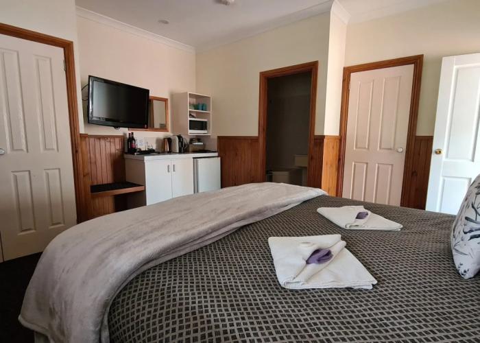 Forest Lodge Resort