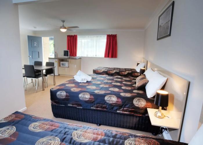 High Street Motor Inn
