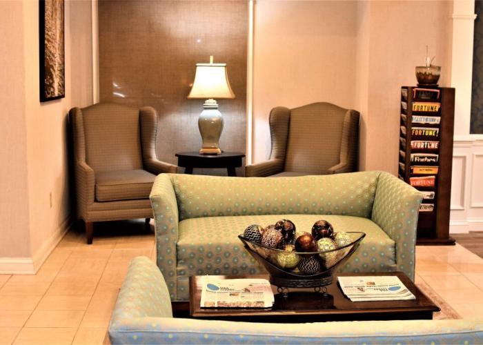 Best Western Spring Hill Inn & Suites