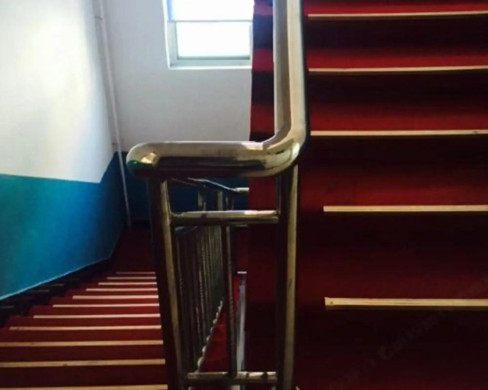 Xunyi cinema business hotel