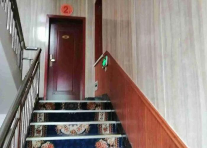 Xunyi cinema business hotel