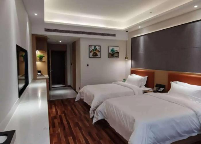 jingyang tongfenghe hotel
