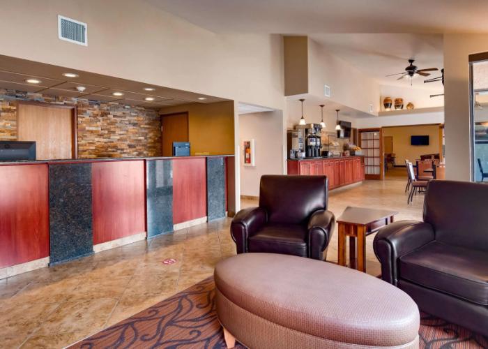 Best Western West Hills Inn
