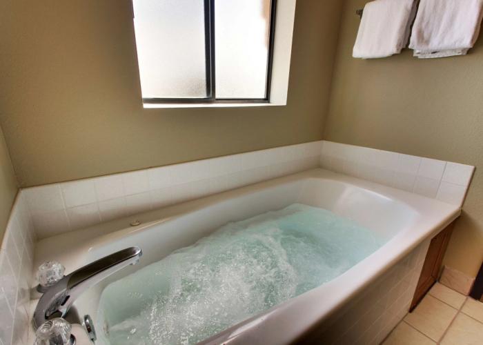 Best Western West Hills Inn