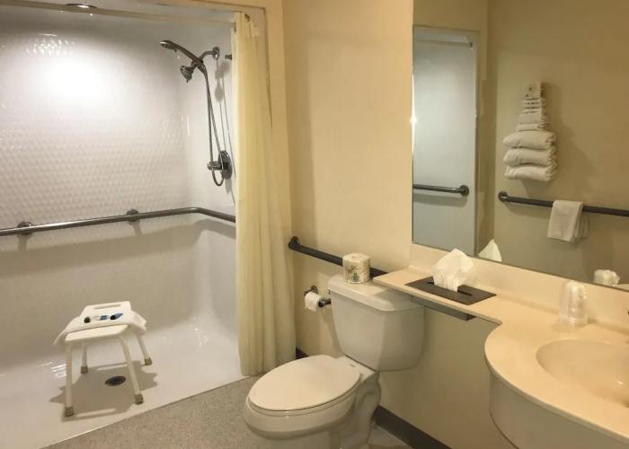 Chadron Inn & Suites