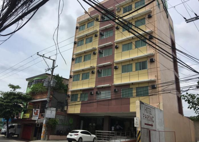 Canberry Hotel