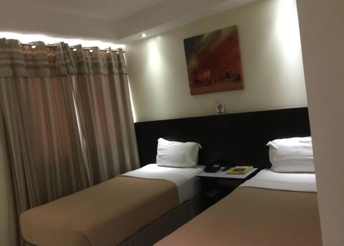 Canberry Hotel