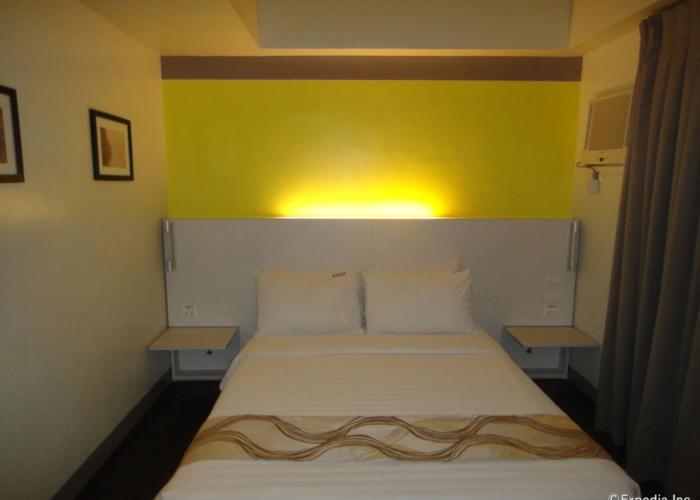 Pillows Hotel