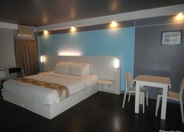 Pillows Hotel