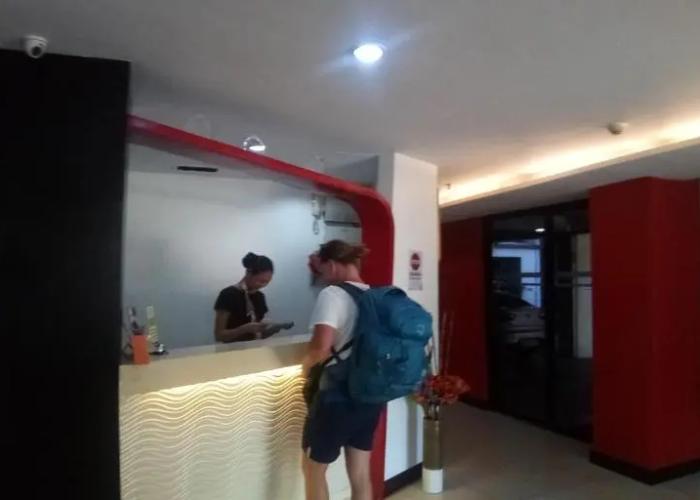 Travelbee Business Inn