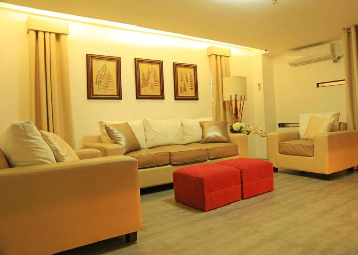 Travelbee Business Inn