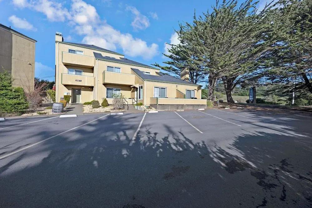 Bodega Coast Inn And Suites