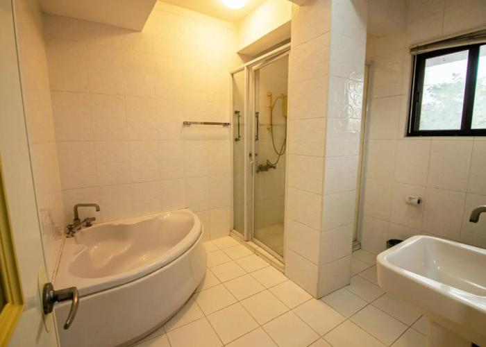 Kiwi Hotel