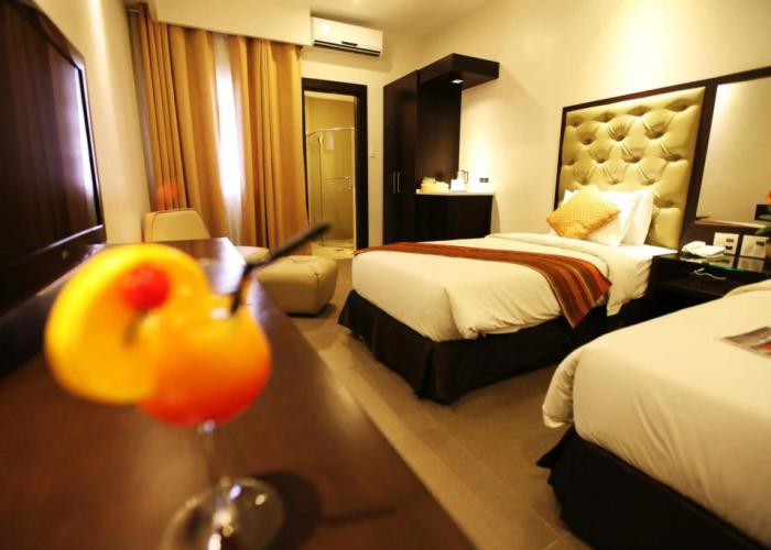 Castle Peak Hotel