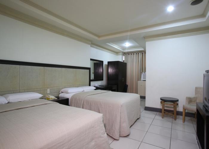 Crown Regency Residences Cebu Hotel