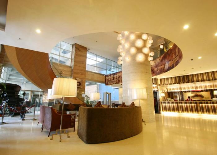 Crown Regency Hotel and Towers