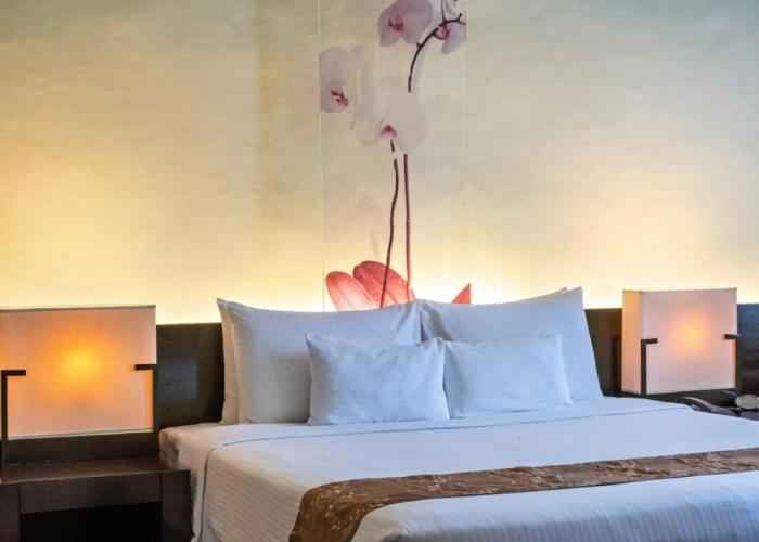 Waterfront Cebu City Hotel & Casino