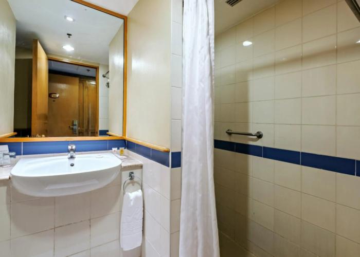 Waterfront Cebu City Hotel & Casino
